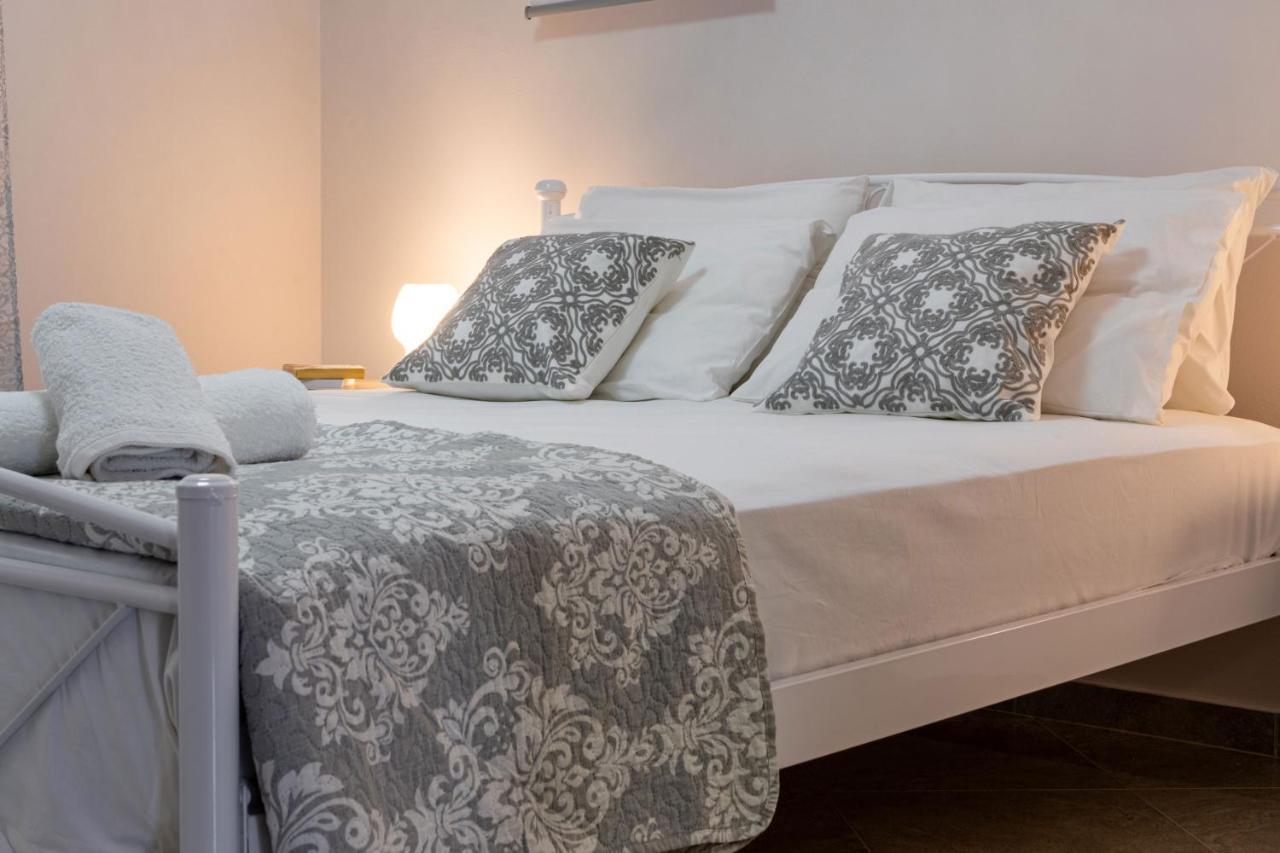 John Apartments Drepano  Ngoại thất bức ảnh