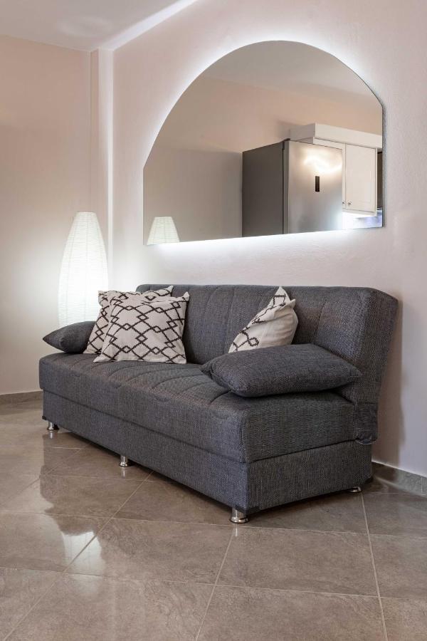 John Apartments Drepano  Ngoại thất bức ảnh